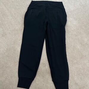 Athleta Black M Activewear Pants